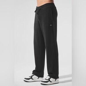 ALO Yoga Men's elevate waffle straight leg pant